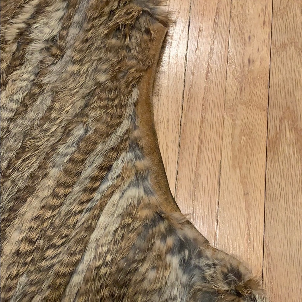 larok luxe Rabbit fur vest - Picture 9 of 9